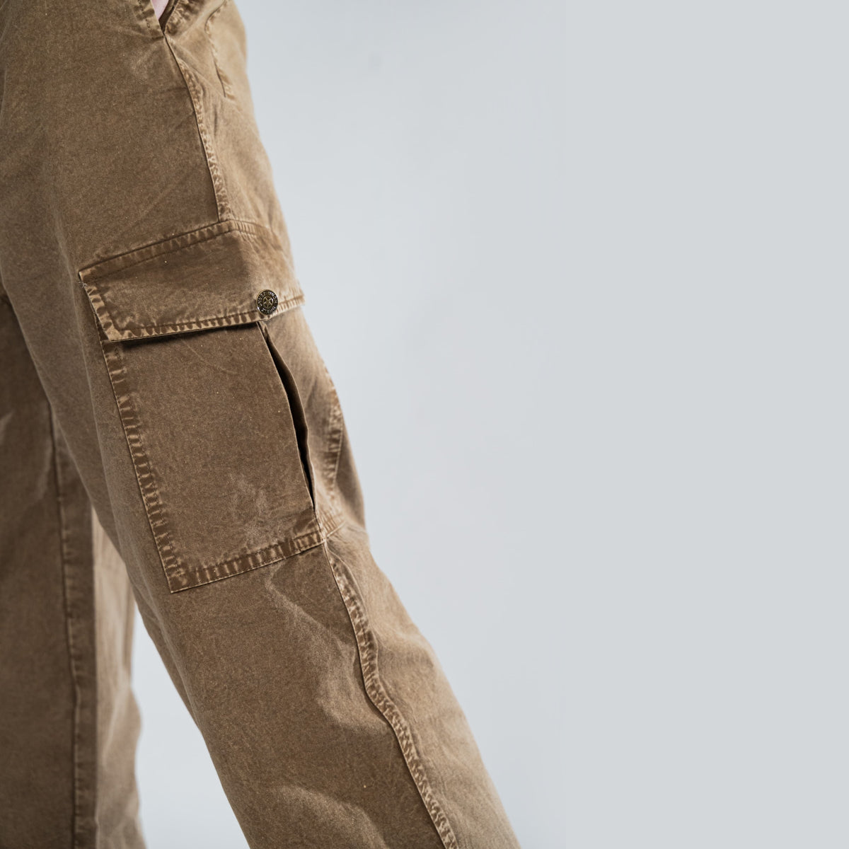 Earth Brown – Baggy Straight Cargo Jeans