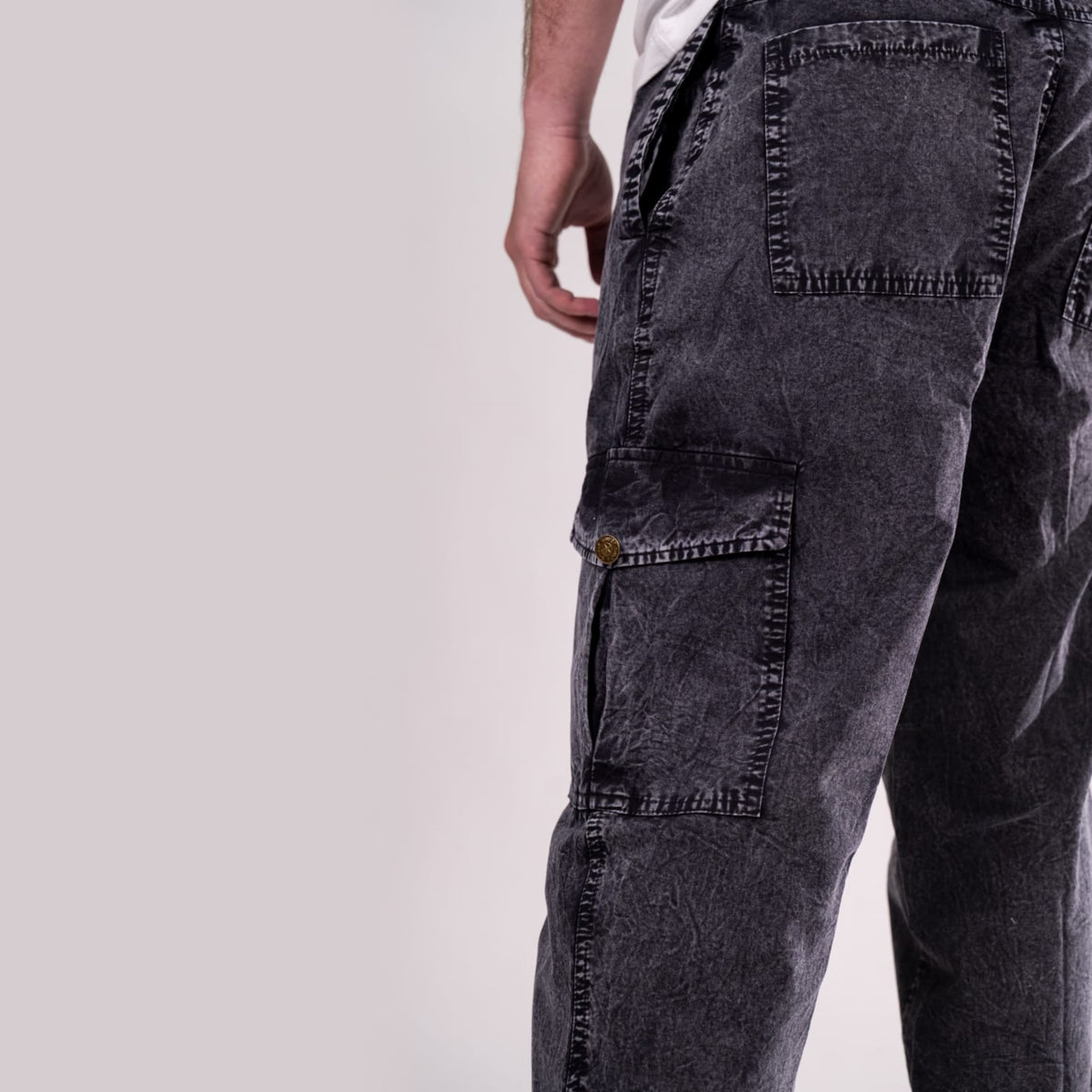 Urban Black – Baggy Straight Cargo Jeans