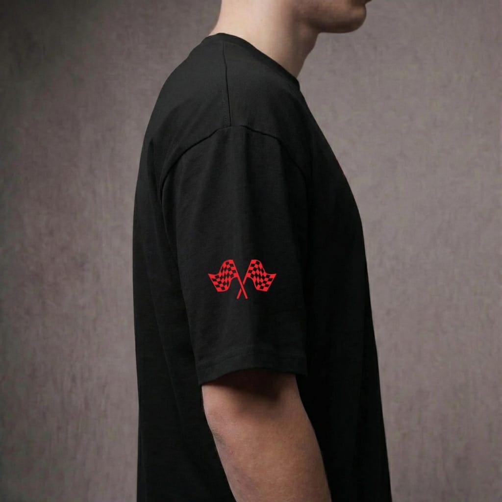 RED FLAGS LOOK CUTE – Oversized T-Shirt