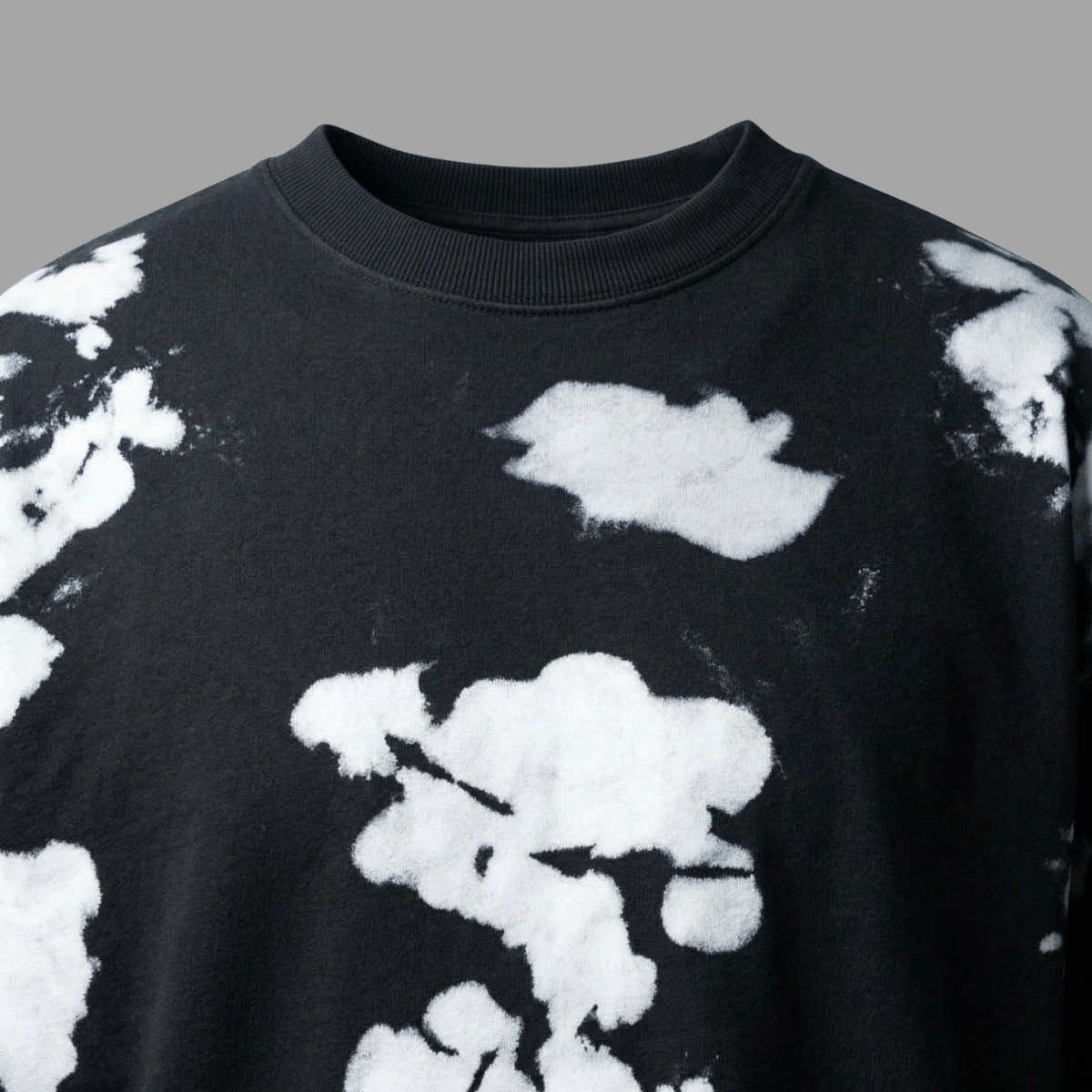 HOLD ME  – Blast Wash Oversized Puff Print T-Shirt