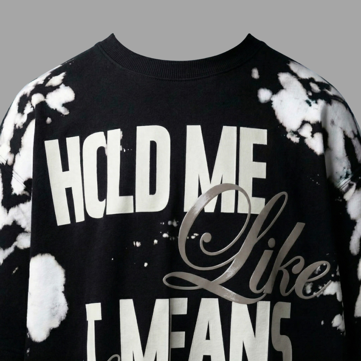 HOLD ME  – Blast Wash Oversized Puff Print T-Shirt