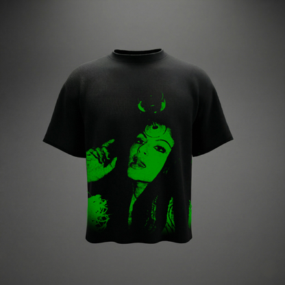 SHARMILA ECLIPSE - Oversized T-Shirt