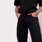 Classic Black – Straight Fit Denim
