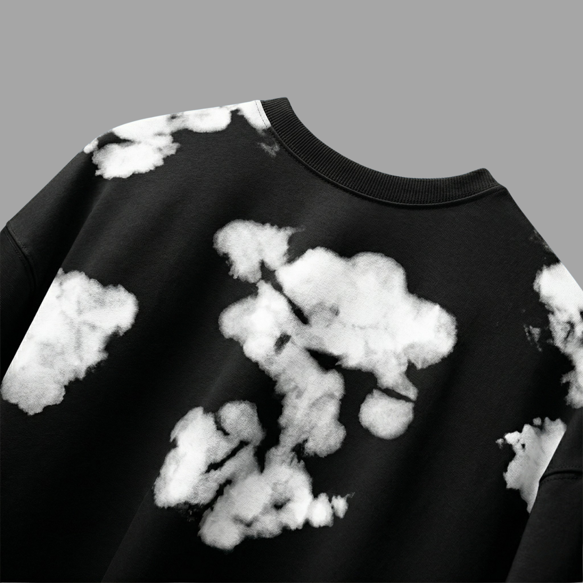 HOLD ME  – Blast Wash Oversized Puff Print T-Shirt
