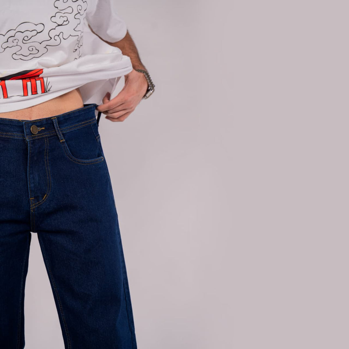 Classic Indigo – Straight Fit Denim