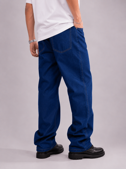 Classic Indigo – Straight Fit Denim