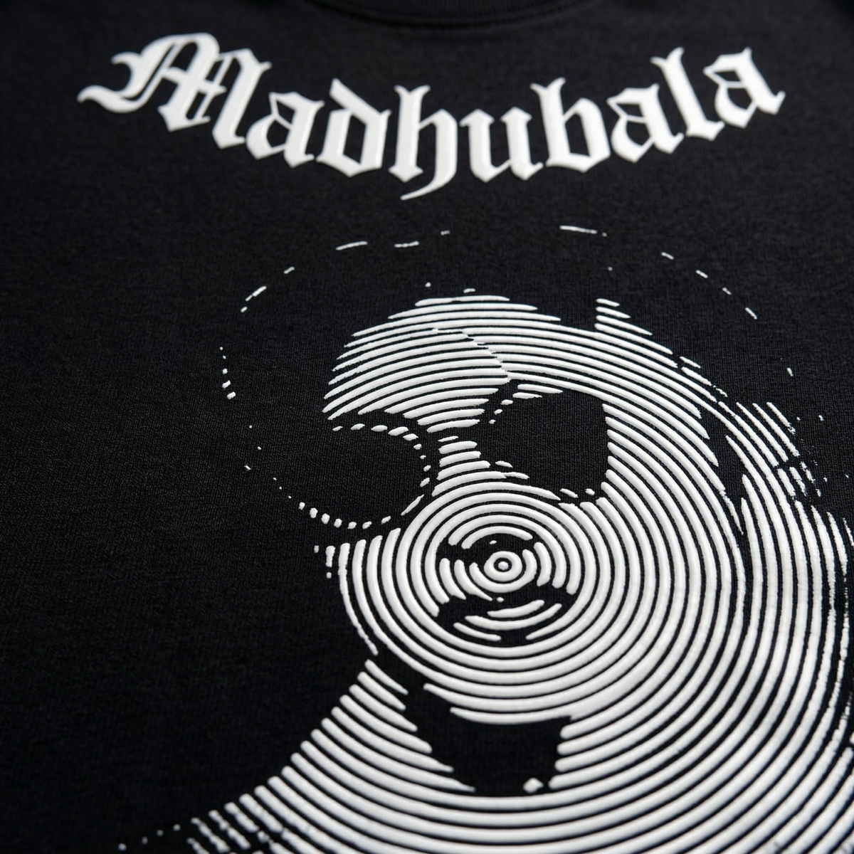 THE TRUE QUEEN: MADHUBALA – Oversized T-Shirt