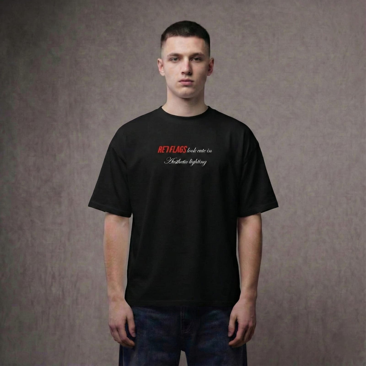 RED FLAGS LOOK CUTE – Oversized T-Shirt