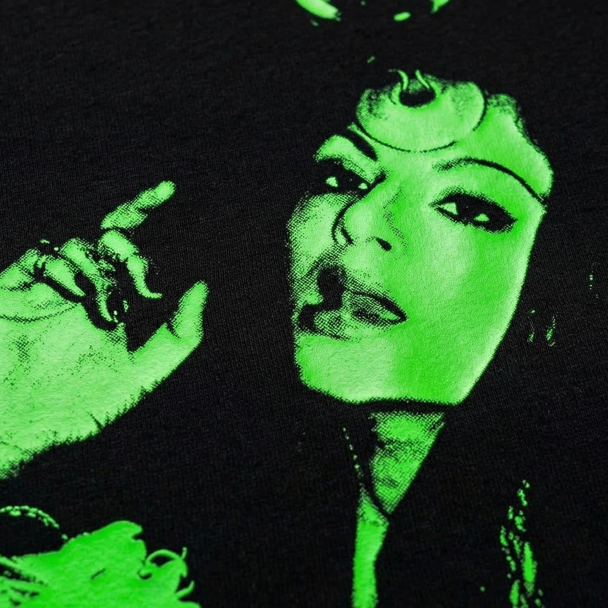 SHARMILA ECLIPSE - Oversized T-Shirt